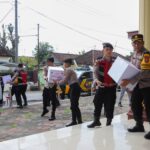 Peduli Korban Puting Beliung, Polres Jombang Salurkan Bantuan Sembako Kepada Masyarakat