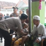 Polres Mojokerto Beri Santunan Duka Kepada Korban Ledakan di Puri