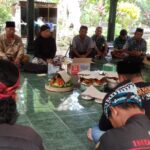 Masyarakat Desa Tanggung Gelar Tradisi Nyadran, Lestarikan Warisan Leluhur Mbah Surontani