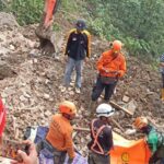 Harapan Muncul di Tengah Duka: Dua Korban Longsor Depok Trenggalek di Temukan,Empat Masih di Cari