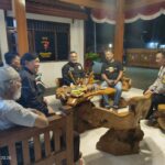 Kapolsek Nganjuk Kota Sambangi Padepokan PSHT, Bangun Sinergi Lewat Program Soko Guru