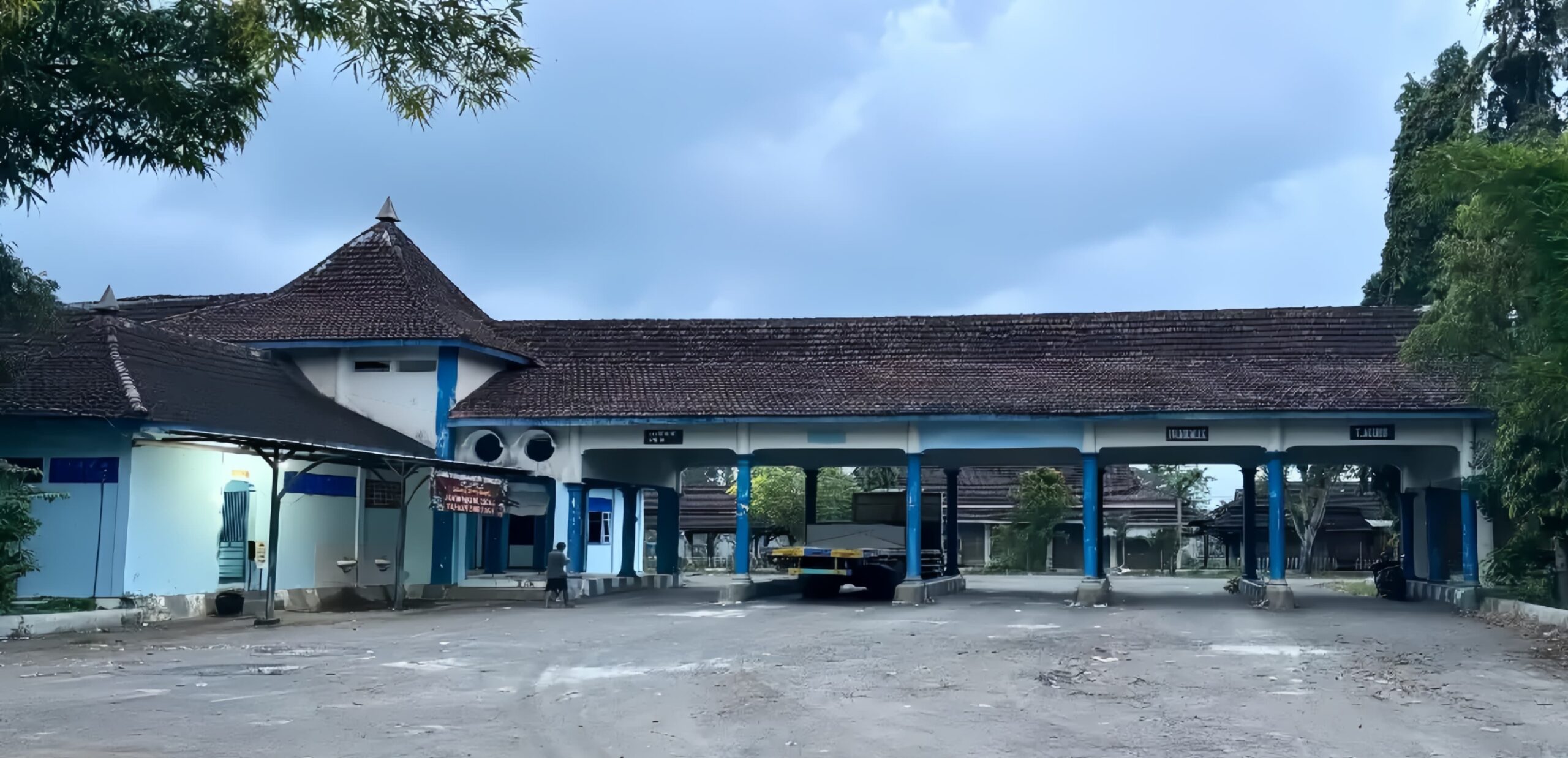 Terbengkalai, Terminal Durenan Siap Disulap Jadi Mal Pelayanan Publik dan Wisata Kuliner Hits!