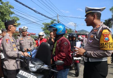 Polres Trenggalek dan PM TNI Gelar Razia Gabungan: puluhan Pelanggar Langsung Ditilang