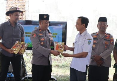 Polres Nganjuk Dukung Penanaman Jagung Serentak Bersama Santri se-Jatim, Dorong Kemandirian Pangan