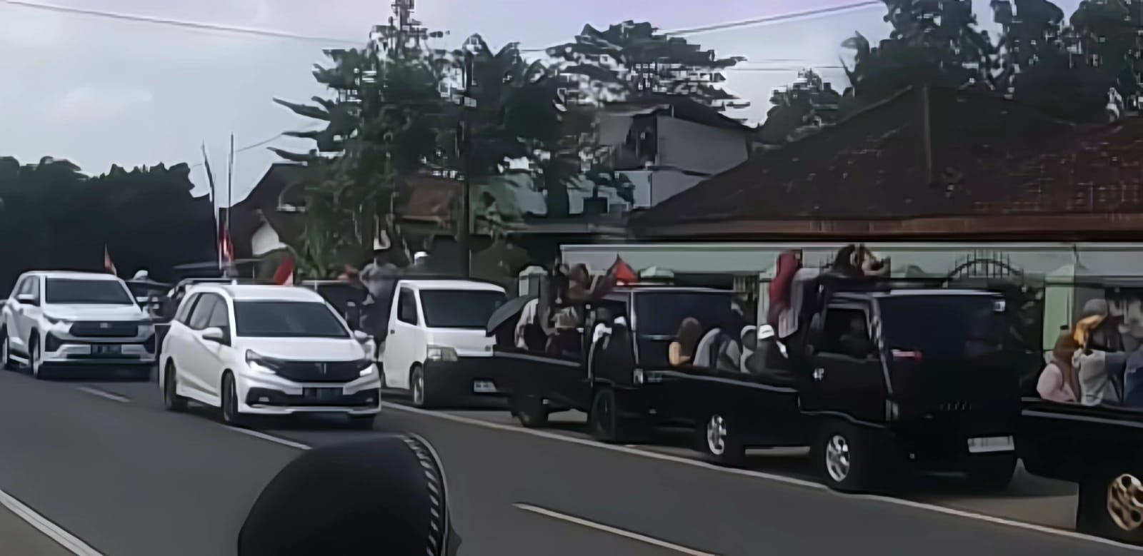 Ratusan Warga Serbu Polres Trenggalek, Tuntut Keadilan Tabungan Koperasi yang Tak Kunjung Cair
