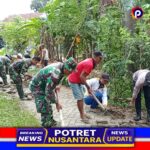 Gotong Royong TNI-Polri di Trenggalek: Turun Tangan Benahi Jalan Desa Baruharjo